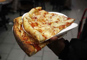Pizza Place-Grosses $4k/Week-1200 SF-DMV Center