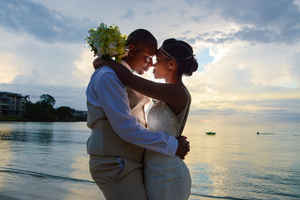 Premier Hawaii Beach Wedding Planner