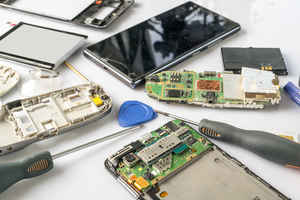 Busy Cell Phone Repair and Sale