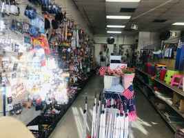 98-cents-store-in-la-county-shopping-center-california
