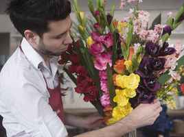 Established Floral & Decor Shop with $200K Profit