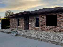 office-space-for-sale-in-vinton-iowa