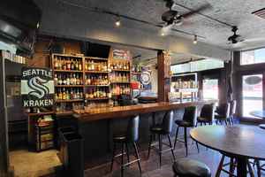Turnkey Pub / Tavern