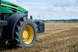 Farm Equipment Sales w/RE & Large Inventory