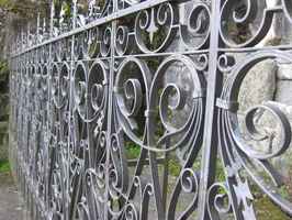 Fence Contractor - Well-Known and Established