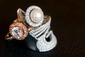 Handcraft Jewelry, Gemstones and Art Glass Shop