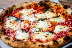 MEDFORD-Hand Tossed Italian Pizza / Dinners