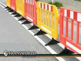 Leading Pedestrian & Traffic Barricades