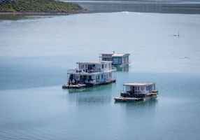 Premium Luxury Houseboat Rental Firm in Arkansas